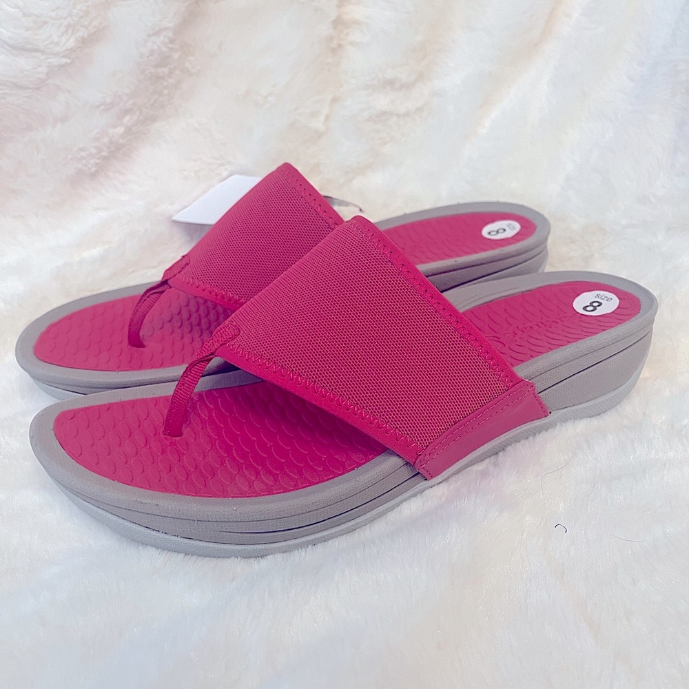 BareTraps Denali Thong Sandals